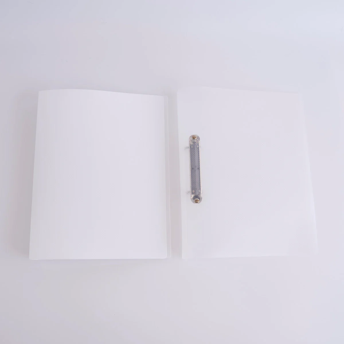 リング式ファイル D型リングファイル PB.A4 Dリングファイル 2穴 ホワイト 046008 - Image 10